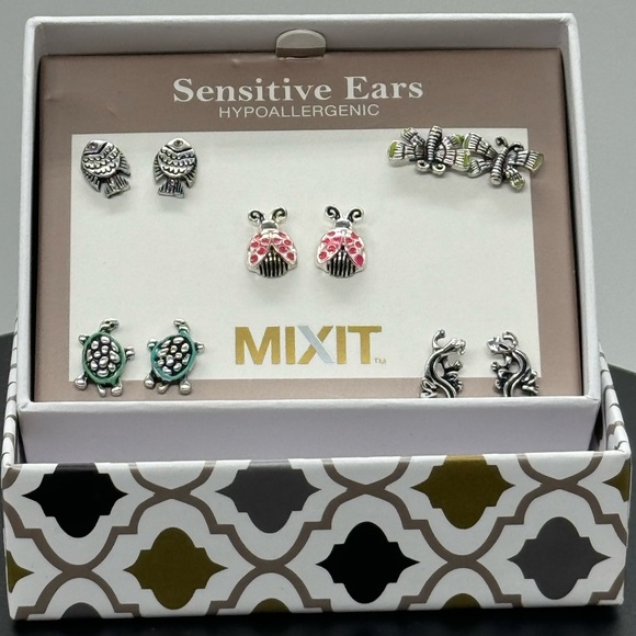 Box Set 5 Pairs Silver Post Earrings Ladybug Turtle - Picture 2 of 5